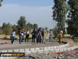 کارگاه نقشه برداری دانشجویان رشته معماری